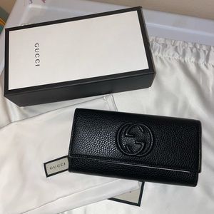 Brand New Black Flap Gucci Soho Leather Wallet